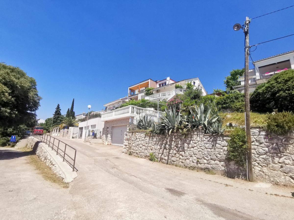 Apartments Niko Dramalj Luaran gambar