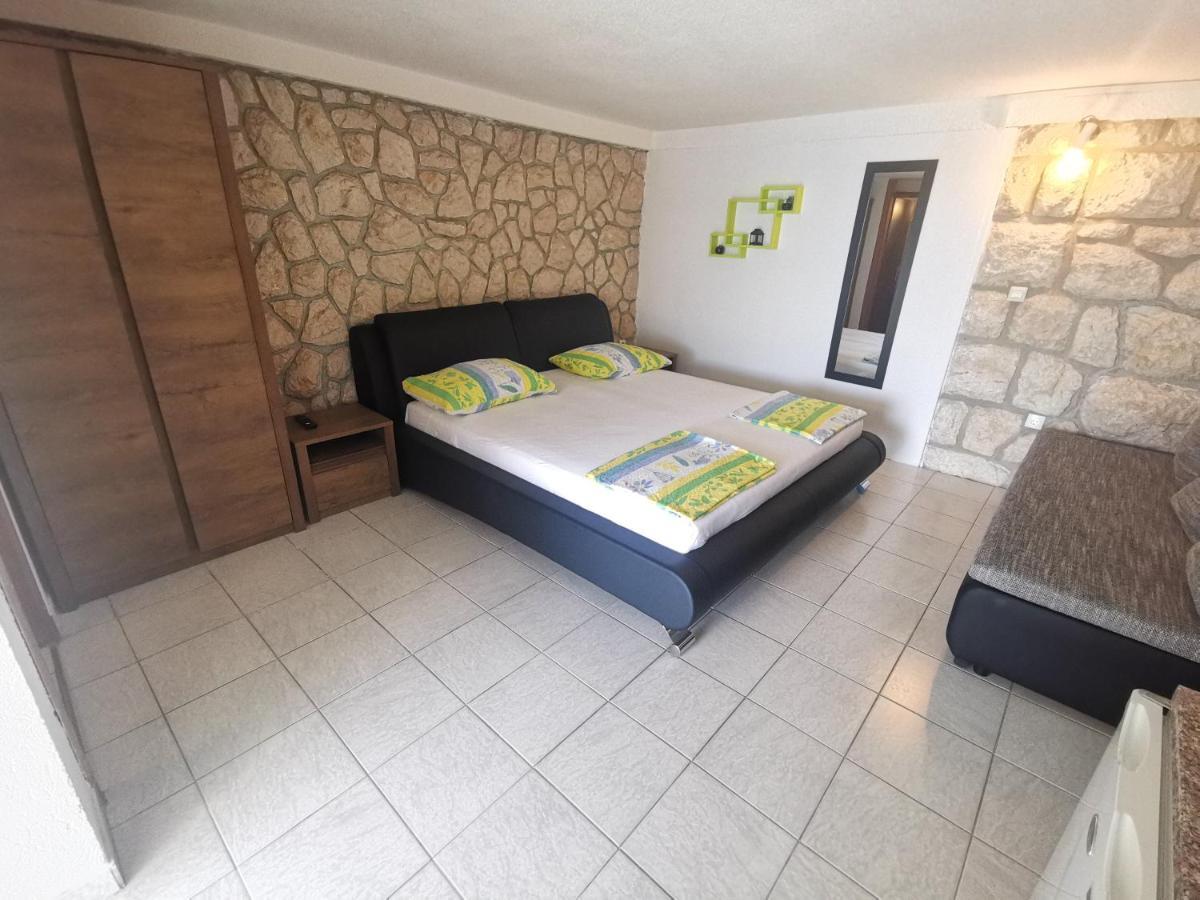 Apartments Niko Dramalj Luaran gambar